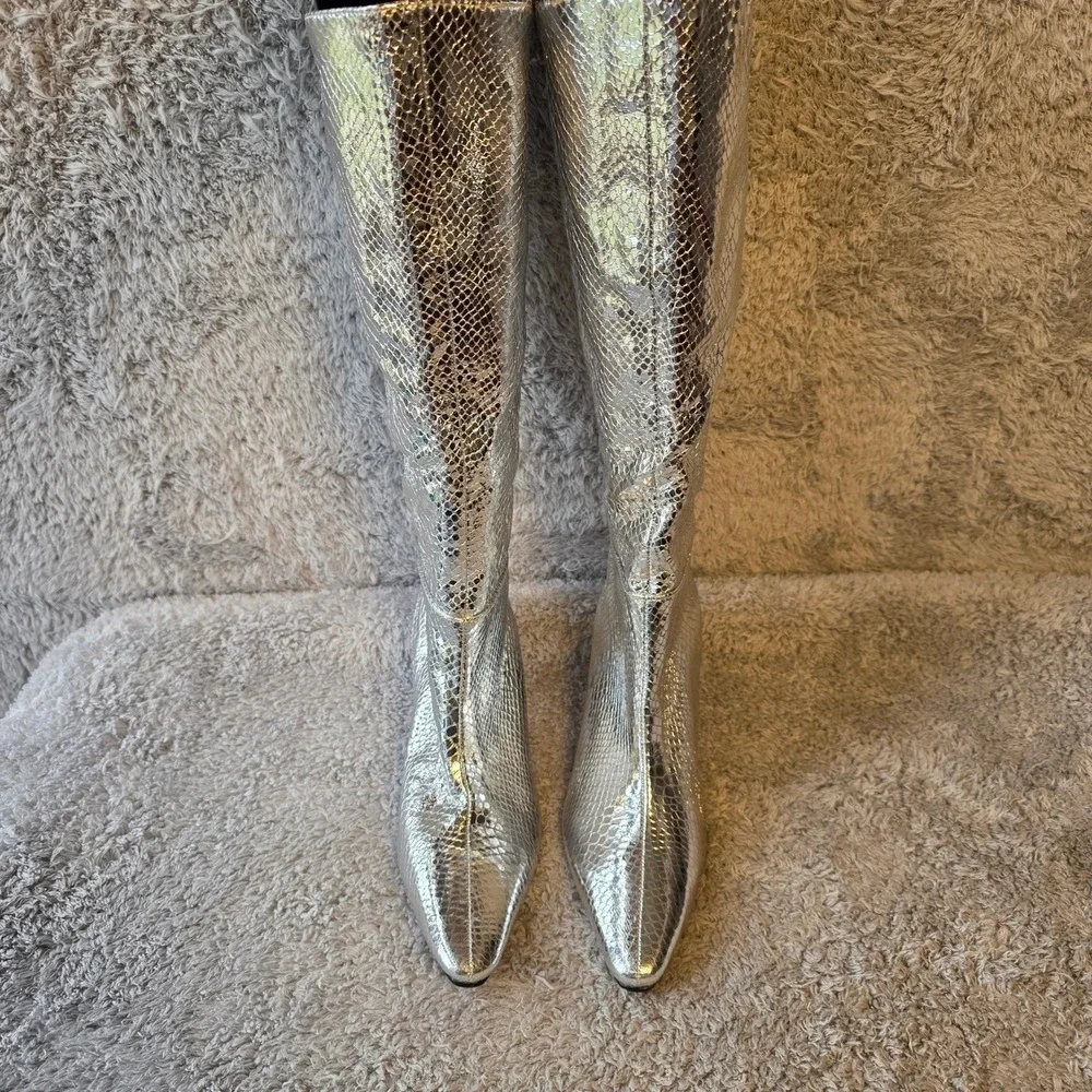 Steve Madden Silver Snakeskin‎ Metallic Knee High Boots Pointed Western 6.5 NEW